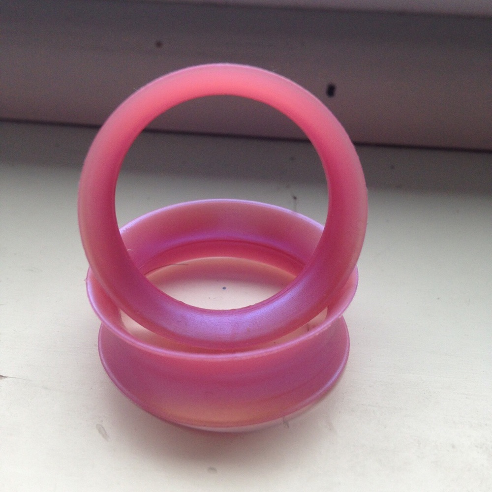 26mm shell pink pearl Kaos silicone "earskins"